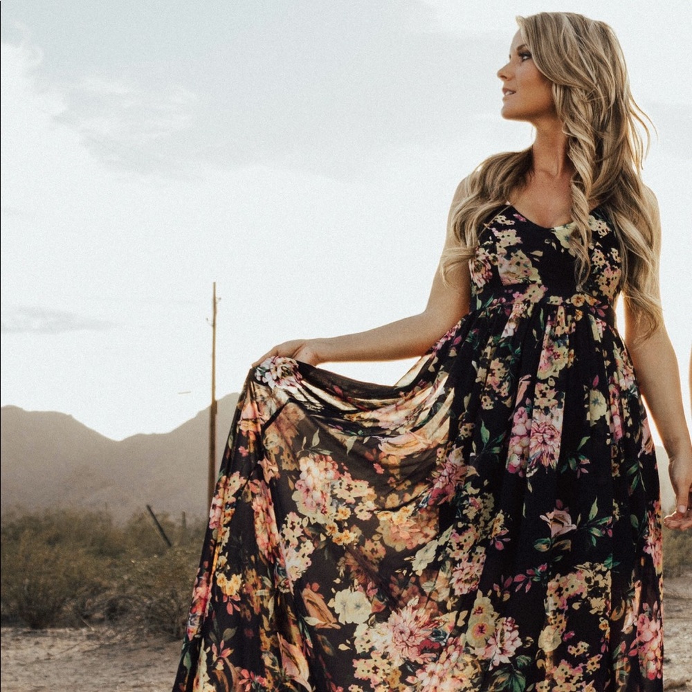 Meet your Posher, Kayla